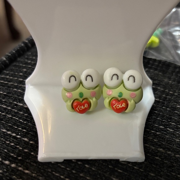 Jewelry - Cute Frog Earrings with Red Heart